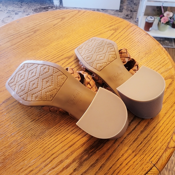 Stylish Braided Sandals in Tan - Picture 5 of 5